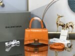 Balenciaga 114