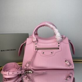 Balenciaga 121