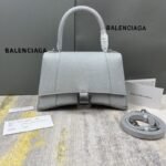 Balenciaga 122
