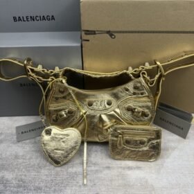 Balenciaga 135