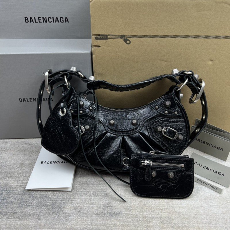 1-3401.jpg Balenciaga 138 - 图片 1