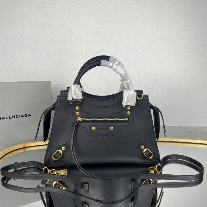 1-3403.jpg Balenciaga 140 - 图片 1