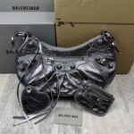 Balenciaga 142