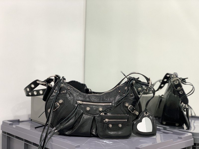 1-3419.jpg Balenciaga 156 - 图片 1