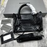 Balenciaga 157