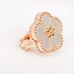Van Cleef and Arpels Lucky Spring earrings plum blossom - 图片 4
