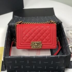 Chanel 070