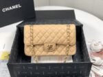 Chanel 121
