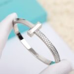 Tiffany and Co TIFFANY T T1 Wide Diamond Hinged Bangle - 图片 2