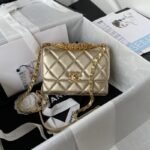 Chanel 581