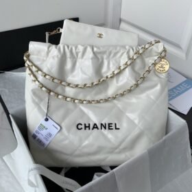 Chanel 588