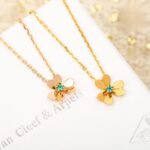 Van Cleef and Arpels Frivole pendant mini model - 图片 3
