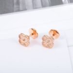 Van Cleef and Arpels Sweet Alhambra earstuds - 图片 4