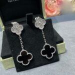 Van Cleef and Arpels Magic Alhambra earrings 2 motifs - 图片 2