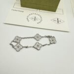 Van Cleef and Arpels Vintage Alhambra bracelet 5 motifs - 图片 4