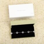 Van Cleef and Arpels Vintage Alhambra bracelet 5 motifs - 图片 7