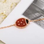 Van Cleef and Arpels Lucky Spring bracelet closed wings ladybug - 图片 3