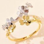 Van Cleef and Arpels Frivole bracelet 7 flowers medium model - 图片 3