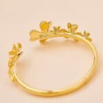Van Cleef and Arpels Frivole bracelet 7 flowers medium model - 图片 4