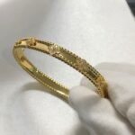 Van Cleef and Arpels Perl??e sweet clovers bracelet medium model - 图片 3