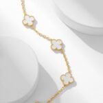 Van Cleef and Arpels Vintage Alhambra long necklace 20 motifs - 图片 4