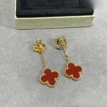 Van Cleef and Arpels Magic Alhambra earrings 2 motifs - 图片 3