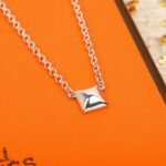 HERMES Herm??s Clou d??H pendant small model - 图片 2