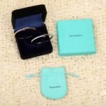 Tiffany and Co TIFFANY T T1 Narrow Diamond Hinged Bangle - 图片 6