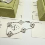 Van Cleef and Arpels Vintage Alhambra bracelet 5 motifs - 图片 3