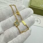 Van Cleef and Arpels Sweet Alhambra bracelet 1 motif - 图片 3