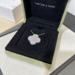 Van Cleef and Arpels Magic Alhambra pendant - 图片 6