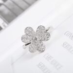 Van Cleef and Arpels Frivole ring 1 flower - 图片 5