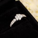 Van Cleef and Arpels Fleurette ring - 图片 2