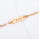 Van Cleef and Arpels Rose de No?l pendant mini model - 图片 4