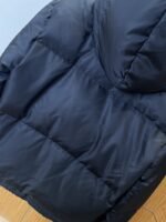 Prada Enameled Triangle Logo Drawstring Hooded Quilted Down Jacket - 图片 6