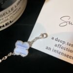 Van Cleef and Arpels Vintage Alhambra bracelet 5 motifs - 图片 5