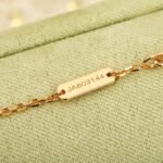 Van Cleef and Arpels Lucky Spring bracelet plum blossom - 图片 5