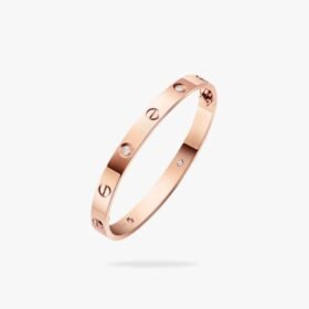 CARTIER LOVE bracelet classic model 4 diamonds