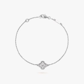 Van Cleef and Arpels Sweet Alhambra bracelet 1 motif