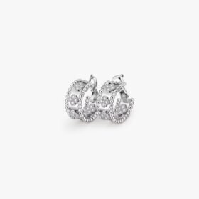 Van Cleef and Arpels Perl??e clovers hoop earrings