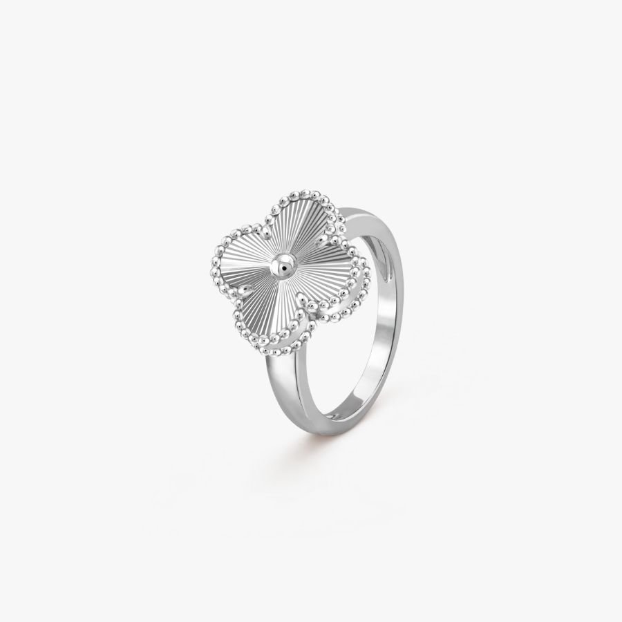 CEL-R-VCA-008.jpg Van Cleef and Arpels Vintage Alhambra ring - 图片 1