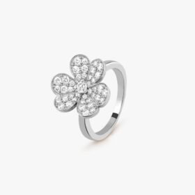 Van Cleef and Arpels Frivole ring 1 flower