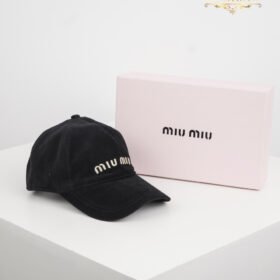 Miu Show Velvet Hat
