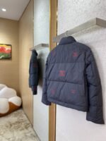 CHANEL cut-out down jacket - 图片 4