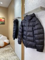 LV Gradient Jacquard Down Jacket - 图片 3