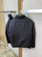 Prada Triangle Label Down Jacket - 图片 8