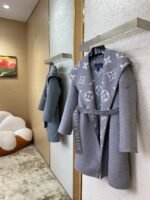 LV Mid-length caped cashmere coat grey 2 - 图片 3