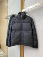 Fendi Full Printed Rubber Label Down Jacket Black - 图片 5
