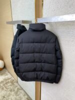 Prada Triangle Label Down Jacket - 图片 8