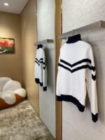 LV Embroidered Zip Woolen Jacket - 图片 4